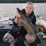 Kuhan kalastusta ammattikalastajan opastuksella Saimaalla – Southeast Fishing Finland.